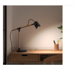 Lampe de bureau Branch en bois de chêne et coloris noir, réglable et éclairage orientable hauteur 413 mm